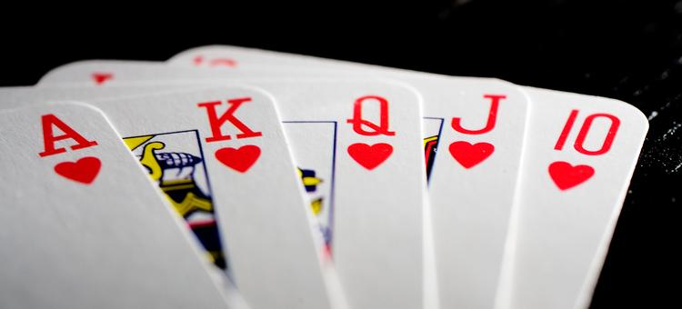 Flush. Onlinesider med for eksempel poker skal kende til de danske regler, så de kan overholde lovgivningen. 
