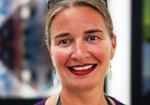 oplevelser. Camilla Rohde Madsen dropper traditionel galleri-virksomhed og åbner privaten for en række anderledes kunstoplevelser. 