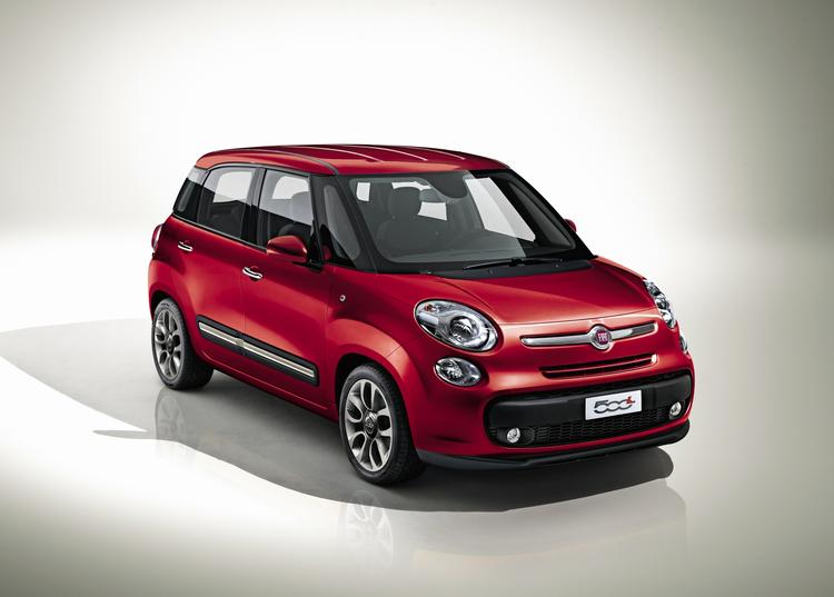 Rummelig. Fiat 500 L er et bud på en familietransporter i kompakt format. Dansk premiere til efteråret. Foto: Fiat 