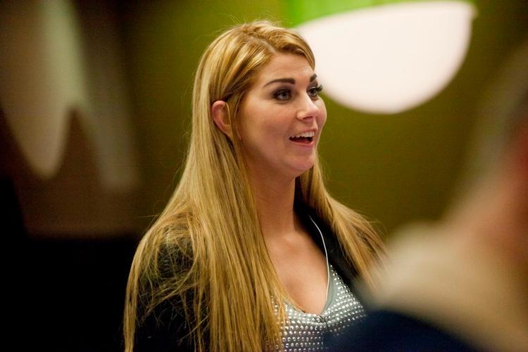 Kontroversiel. Lesley Bilgrav fik 24 ud af 30 mulige stemmer, da de øvrige deltagere i 'Big Brother' skulle nominere kandidater til udstemning. Kort tid efter modtog produktionsholdet en opringning fra Lesley Bilgravs mor. 