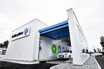 Ny kraft. Indtil videre har der ikke været meget trafik i de batteriskiftestationer, som Better Place er ved at opføre. Renault Fluence Z.E. er eneste bil, der kan få skiftet batteri på denne måde. Foto: Better Place 