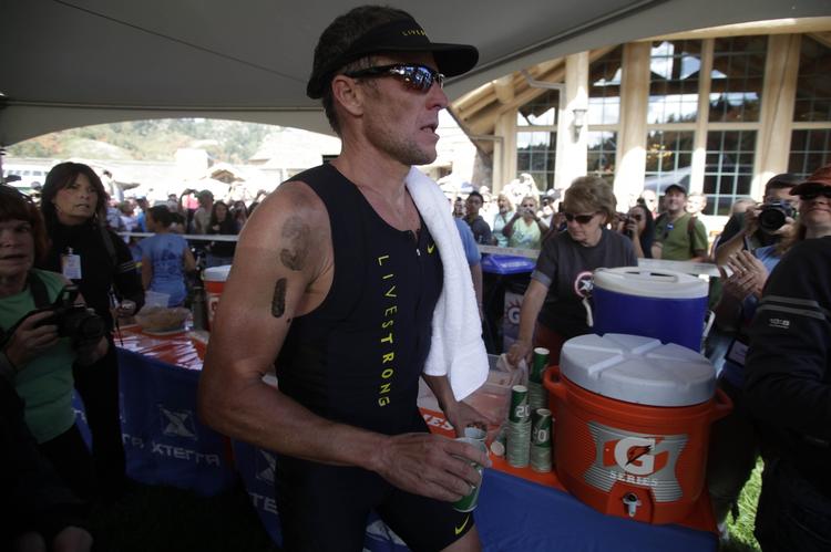 Superstjerne. Lance Armstrong holder sig stadig i fin form. Her ses han ved de amerikanske mesterskaber i triatlon sidste efterår, hvor han endte som nummer 5. 