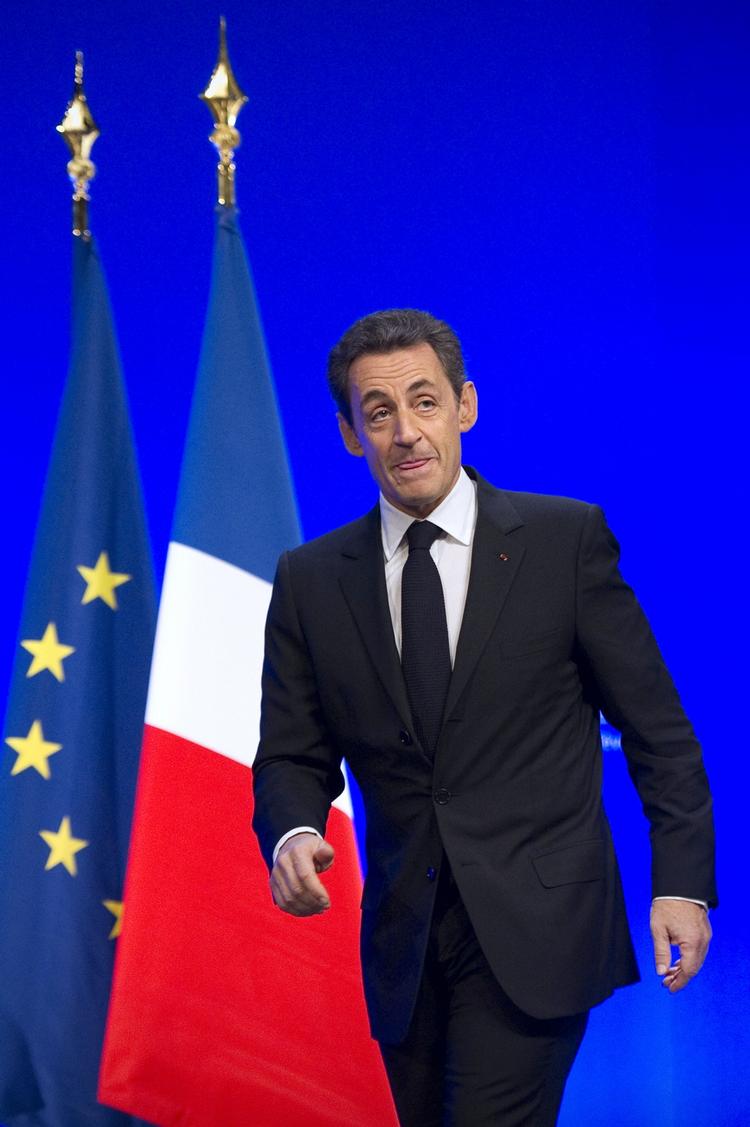 Syrien. Frankrigs præsident Nicolas Sarkozy vil ikke lade sig stoppe af nedstemt Syrien-resolution. 