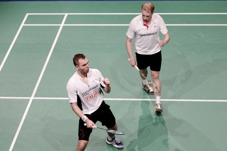 mestre. For andet år i træk vandt Mads Conrad-Petersen (tv.) og Jonas Rasmussen DM-guld i herredouble. 