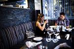 Rabatuge. Hos Nimb Bar &amp; Grill og 78 andre restauranter kan man ikke bestille bord til en person under Copenhagen Dining Week. 