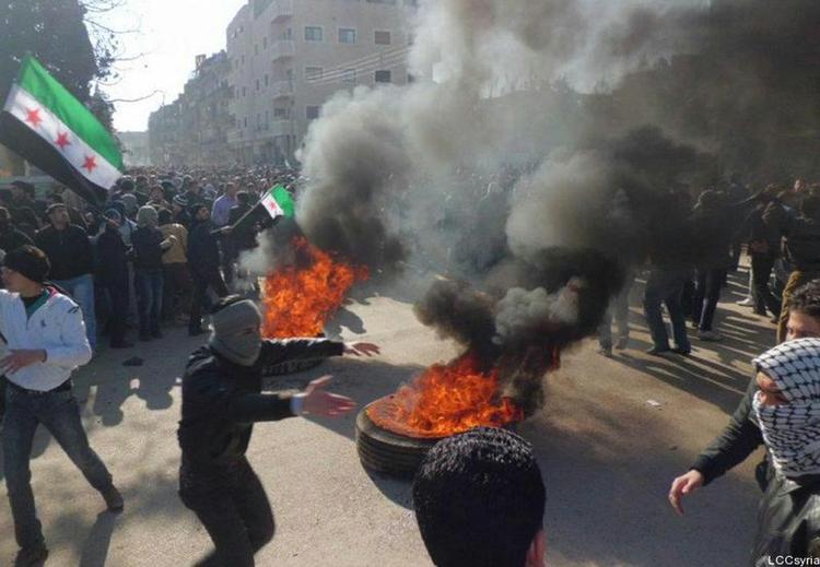 Optrapning. Den væbnede modstand mod Assads regime tager til. 