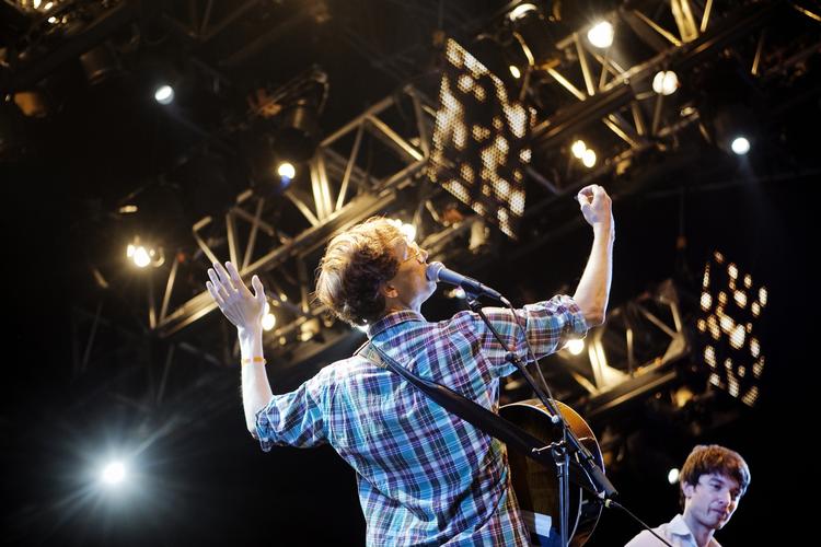 Nøgent. Der er nærmest garanti for to koncerter i særklasse, når norske Kings of Convenience spiller i Danmark til april. 