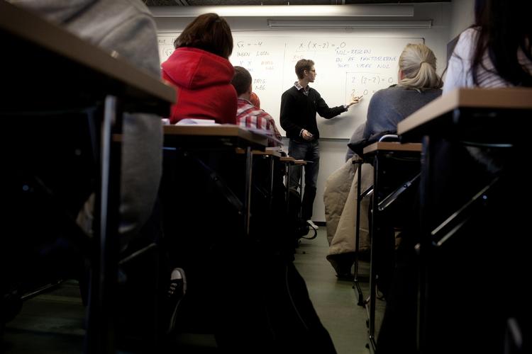 Danske studerende bruger mange penge på ekstra kurser der skal give dem højere karakterer. 