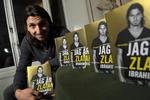 Kioskbasker. Zlatan-bogen har solgt flere hundredetusinde eksplarer i Sverige. 