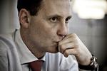 Åbning. Forsvarsminister Nick Hækkerup kan genskabe forsvarets troværdighed ved at spille med åbne kort i sagen om irakiske fanger 