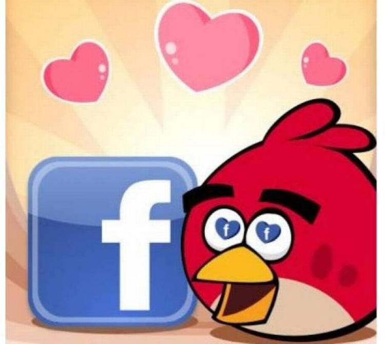 facebook. Angry Birds, der er udviklet af det finske Rovio, er blevet downloadet over 700 millioner gange siden 2009 til mobile platforme. Nu kan det også spilles på Facebook.. 