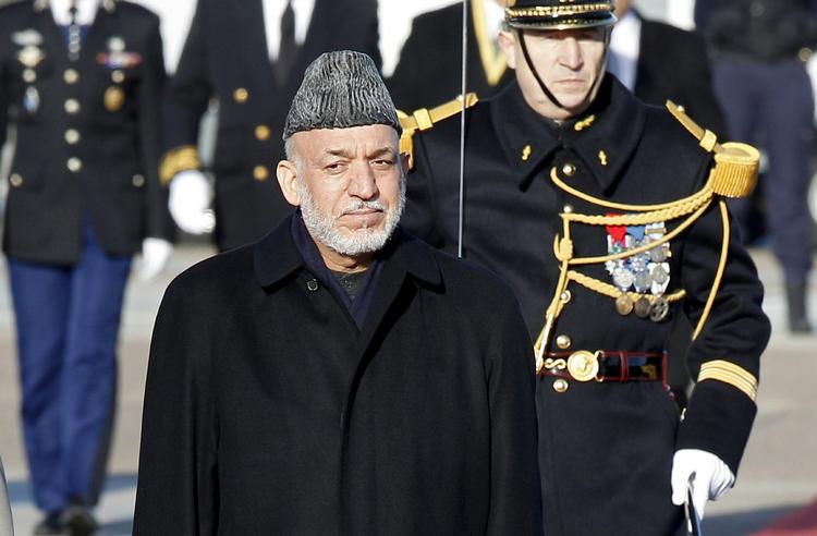 Presset. Afghanistans præsident Hamid Karzai forsøger at styrke sin position, inden USA forlader landet. 