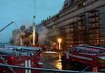 ULYKKE. Brandmænd kæmpede i et døgn med flammerne på ubåden. Ingen omkom ved ulykken, som kunne have fået fatale konsekvenser, skriver russisk medie. 