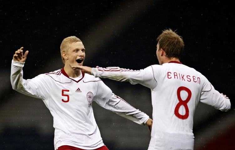 Fremtiden. Ajax-spillerne Nicolai Boilesen (t.v.) og Christian Eriksen bliver nøglefigurer på fremtidens landshold. 