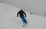 BALANCE. Få en bedre balance på ski ved at køre med åbne støvler, på en ski eller ved at følge en makker, som kører foran. 