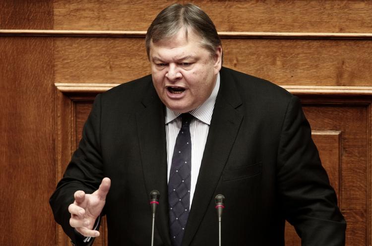 NEDSKÆRINGER. Grækenlands finansminister Evangelos Venizelos har sammen med sine kolleger fundet nye steder at spare. 