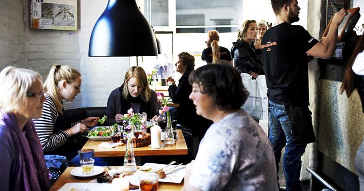 VELBEKOMME. En god morgenmad er den bedste start på dagen i en storby. 