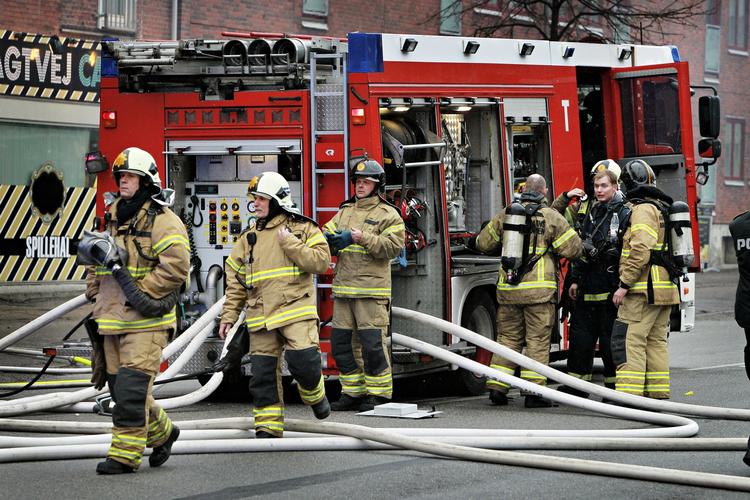 KIRKEBRAND. Det var en brand i en frikirke, som politiet i eftermiddags kæmpede med. 