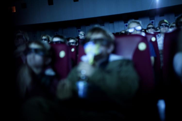 Mørkefilm. »Man sidder jo faktisk og ser 3D-film med solbriller på«, forklarer film- og videooperatør i Filmhuset, Jens Peter Precht. 