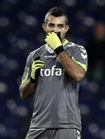 varmere. Fra dansk kulde til kinesisk varme giver AC Horsens penge og Gilberto Macena en ny klub. 