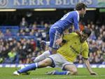 AFBRÆNDEREN. Med et brændt straffespark var Juan Mata (i blåt) med til at forstærke Chelseas krise. 