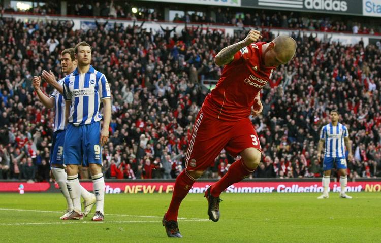 Scoring. Liverpool's Martin Skrtel jubler over et af de mange mål, der sikrede sejren. 