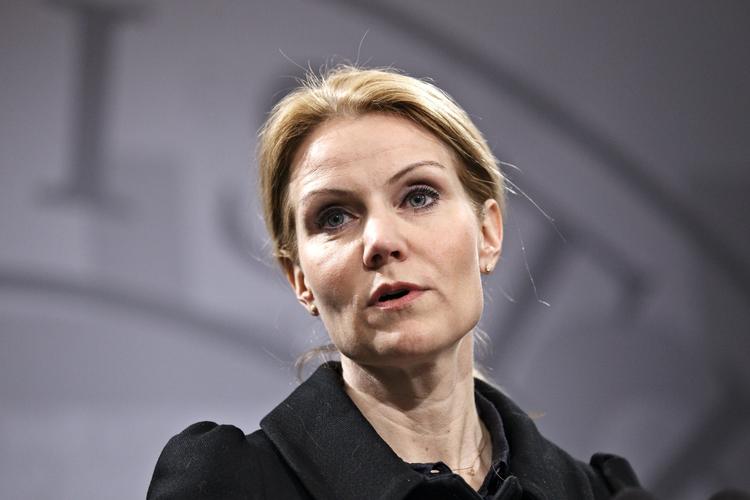 betalingsringen. På sit ugentlige pressemøde gjorde statsminister Helle Thorning-Schmidt det klart, at regeringen er klar med »en rigtig god løsning« i morgen. 