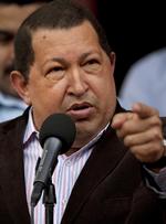 Videnskab. Hugo Chavez er af den overbevisning, at amerikanerne kan påtvinge kræft på sydamerikanske ledere. Nu skal han selv opereres igen. 