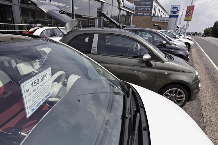 Fidus. Salget af biler med rabat på registreringsafgiften er eksploderet. Det gør regeringen nu noget ved. 