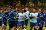 Treenigheden. Den skandaleombruste John Terry (t.h.) er skadet, mens Lampard og Ferdinand tilsyneladende ikke behøver nærmere præsentation for Stuart Pearce. Om det så skal tolkes som et vink med en vognstang eller sikre pladser i EM-truppen, har trænervikaren ikke afsløret. 