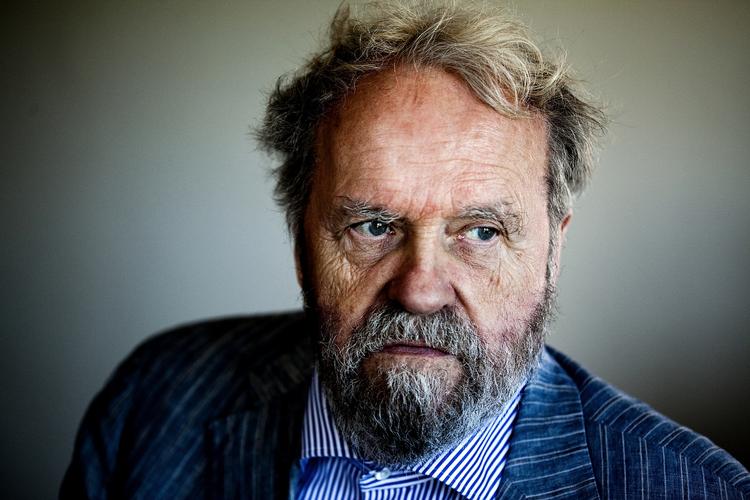 NÆVNT.  Politiklagenævnet mener, at politiet brugte unødvendig vold under anholdelsen af Johannes Møllehave. 