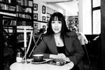 kunststøtte. Dina Yafasova fra Usbekistan har boet i Danmark siden 2001 og fik i fjor afslag på et arbejdslegat fra kunstfonden, fordi hun skriver på russisk. 