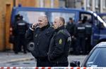 Afspærring. Stort politiopbud ved Østre Landsret, hvor knive og en økse blev fundet i forbindelse med en bandesag. 