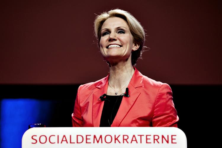 Forventninger. Folketingets politiske partier er dybt uenige om formålet med det møde, som statsminister Helle Thorning-Schmidt i dag skal holde med USA's præsident Barack Obama. 