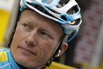 ændring. Alexandre Vinokourov meddelte for syv måneder siden, at han sluttede karrieren, efter at han var styrtet og havde brækket lårbenet på 9. etape af Tour de France. Nu er meldingen en anden fra kasakhstaneren. 