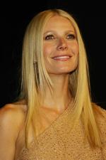 kønskamp. Gwyneth Paltrow holder diskussionen om, hvad hun opfatter som, den skæve kønsfordeling ved Oscar-festen i kog. Natten til lørdag konstaterede hun, at »vi er klogere end mænd og bedre end mænd«. 