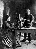 Laboratorium. Ægteparret Marie og Pierre Curie var manisk optaget af radioaktivitet, materialet, der åbnede for et hav af muligheder - og for atombomben. 