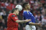 Hårdt. Daniel Agger spillede en halv time med smerter i finalen mod Cardiff. 