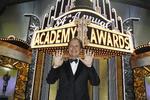 Oscarvært. Billy Crystal stod igen for underholdningen ved den 84. Oscar-uddeling. 