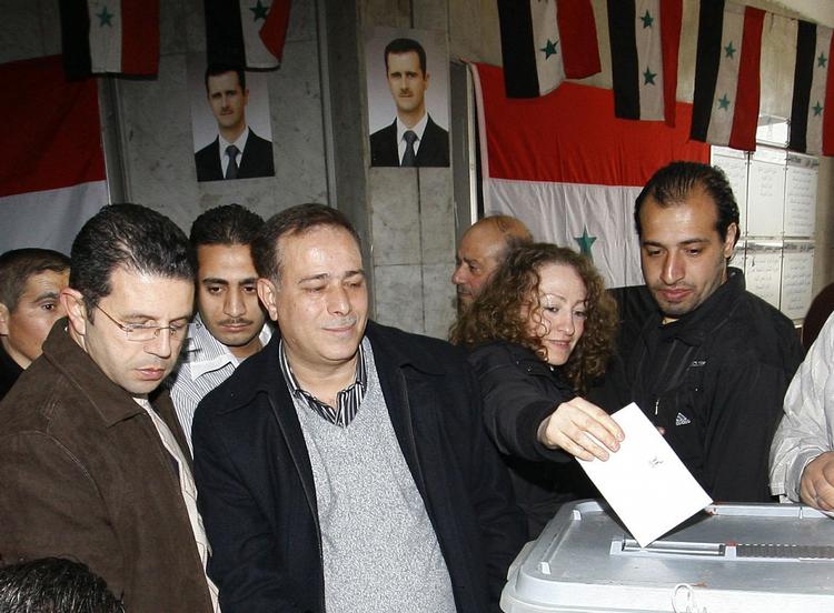 VALG. De syriske vælgere har godkendt præsident Assads nye grundlov. 