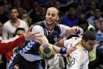 VIDERE. Allerede inden uafgjort mod THW Kiel var Olafur Stefansson sikker på at gå videre til ottendedelsfinalerne. 