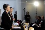 Fremlæggelse. Det bliver strammere for fleksjobbere fremover, fortæller socialminister Karen Hækkerup (S) og beskæftigelsesminister Mette Frederiksen (S) på dagens pressemøde, hvor de fremlægger regeringens udspil til en reform. 