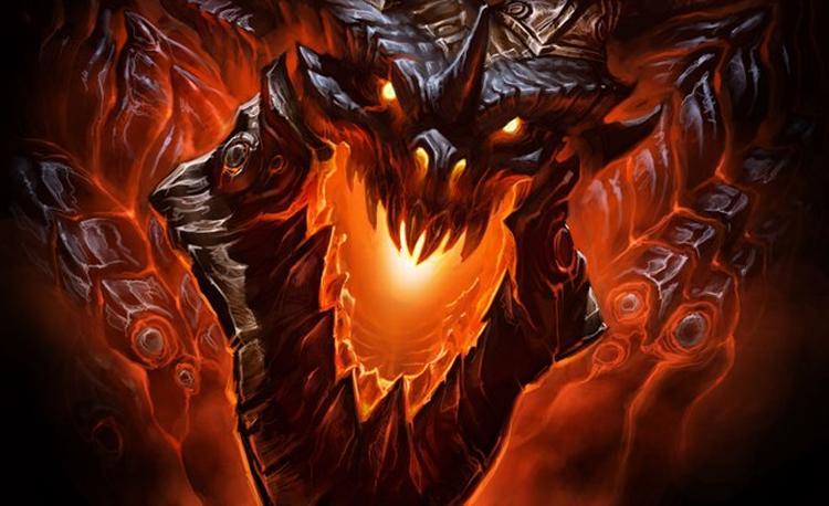 To danske psykologer vil nu tilbyde behandling til spillere, der føler sig afhængige af online-spil. Her dragen Deathwing, der er ærkeskurken i seneste udvidelse til spillet 'Cataclysm'. 
