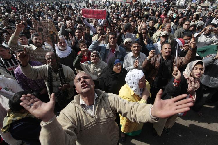 Demokrati. Mange egyptere er utilfredse med militærstyret. Nu er der sat dato på det kommende præsidentvalg. 