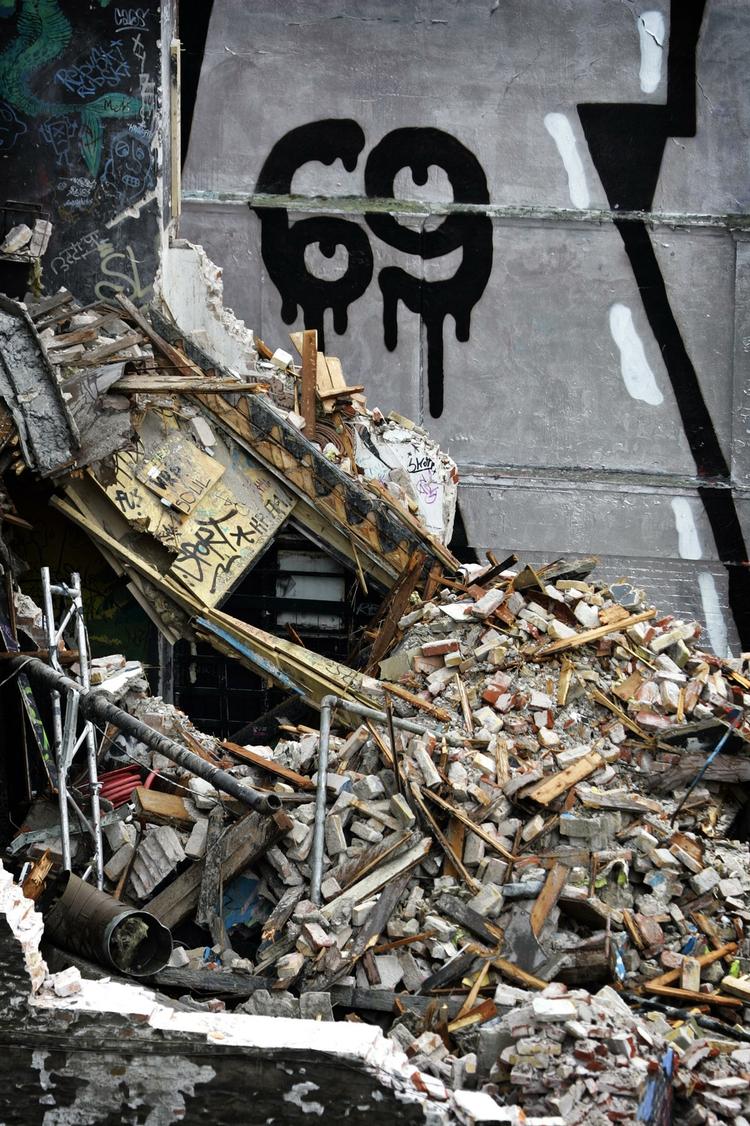 Fint skal det være med butikker og ungdomsboliger på Jagtvej 69. For præcis fem år siden så der sådan ud, da Ungdomshuset blev revet ned. 