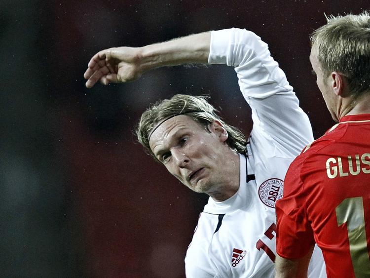 UBALANCE. Det var et dansk landshold og ikke bare Christian Poulsen, der var i ubalance under gårsdagens kamp mod Rusland, som Danmark tabte 0-2. 