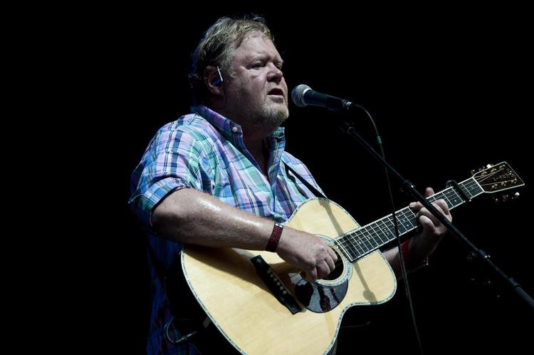 Albumaktuel. Sebastian har rekrutteret flere af de musikere som han også arbejdede sammen med i de gode, gamle 70'ere. 