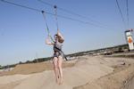 Grus. Sidste år kunne festivalgæsterne svæve hen over den 502 m lange grusgrav. Til sommer vil den være dækket af jord. 