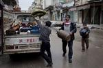 Fordrevne. Mange mennesker er flygtet fra deres hjem - her en familie i Idlib i det nordlige Syrien. 