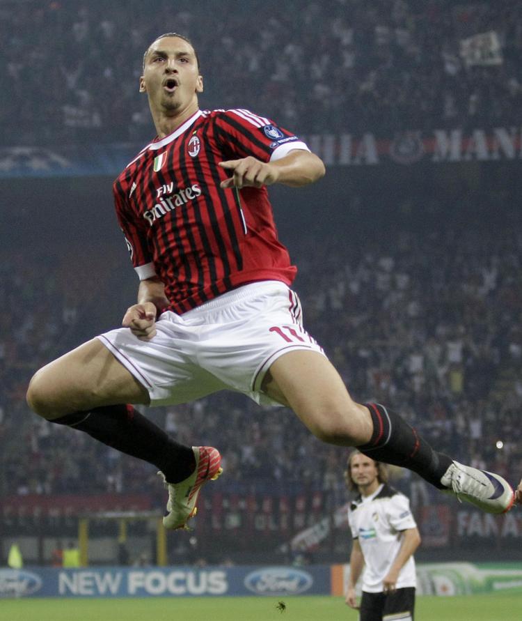 Hattrick-helt. Zlatan Ibrahimovic sikrede lørdag AC Milan tre point, da han scorede tre mål på 35 minutter i kampen mod Palermo. 